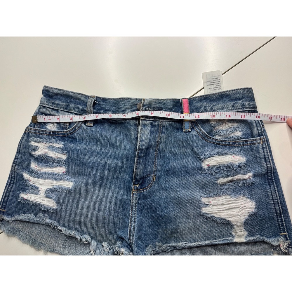 Hollister Medium Wash Distressed Denim Shorts Women Size 9 W29 Frayed Raw Hem - Picture 8 of 8